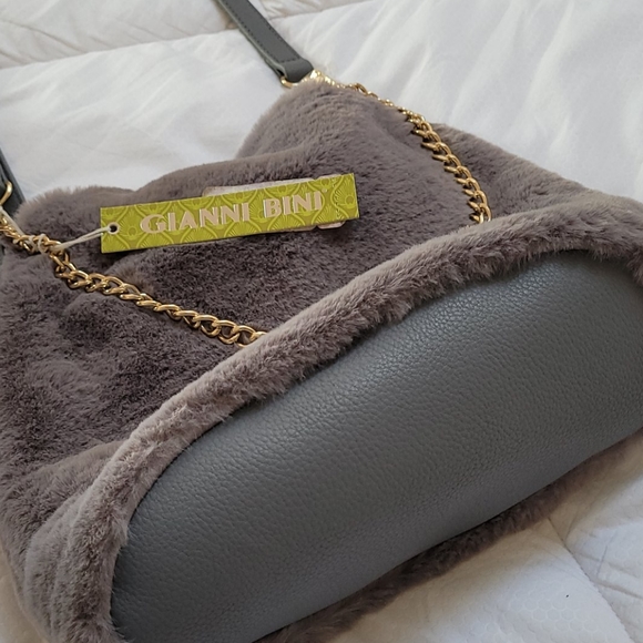 Gianna Bini gray faux fur purse - Picture 5 of 8